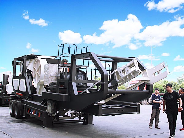 ���ӹ�����������һ��ʽ�ƶ���ʯ��ʢ���г����������۸����