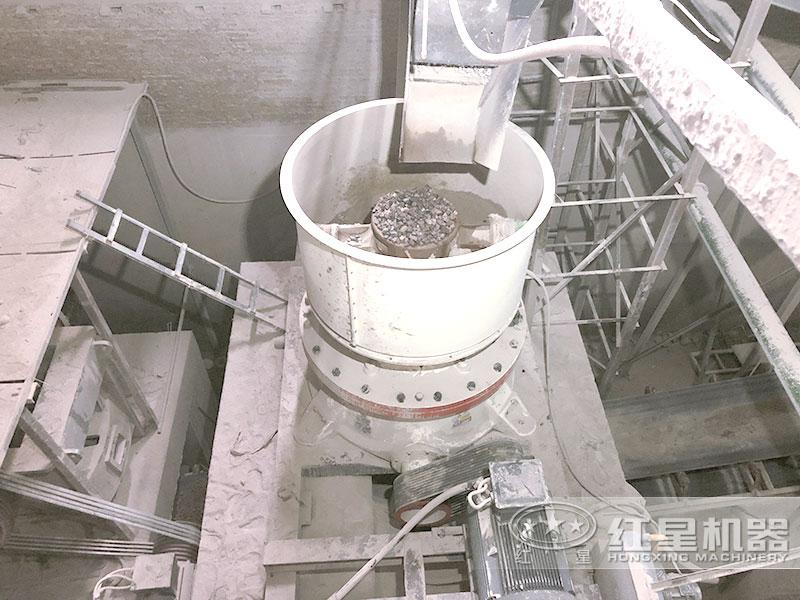 ����Բ׶���������ʯ��ʾ��ͼ