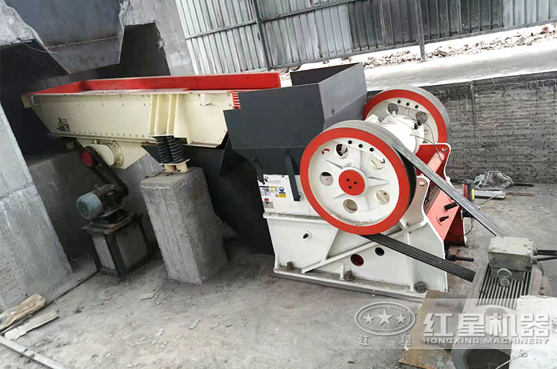 �ʽ�����