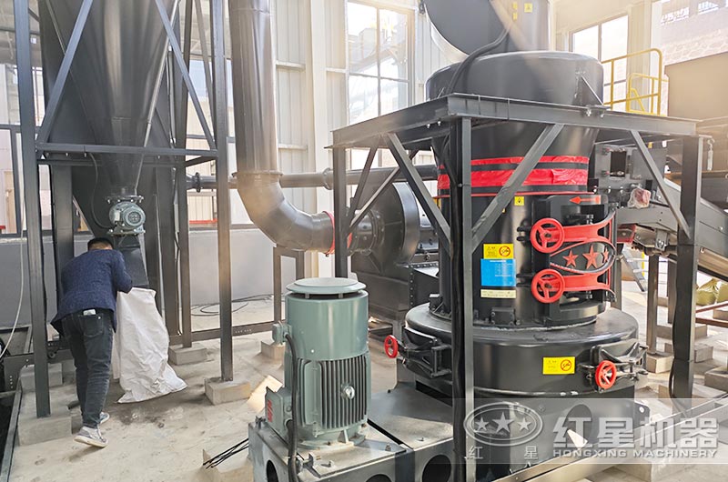 矿石磨粉机工作现场图片 矿石磨粉机工作现场图片