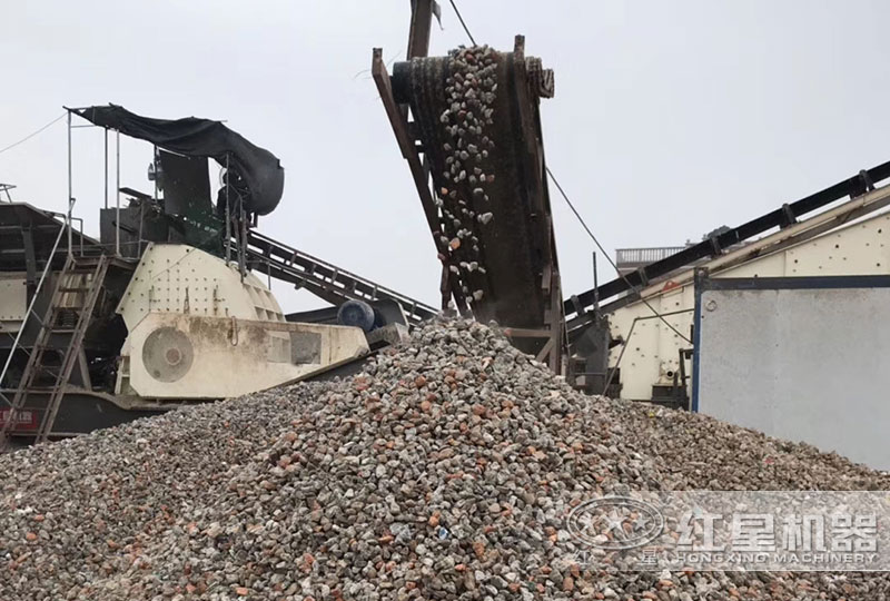 һСʱ500��ʯͷ��ʯ����ҵ�ֳ�ʵ��