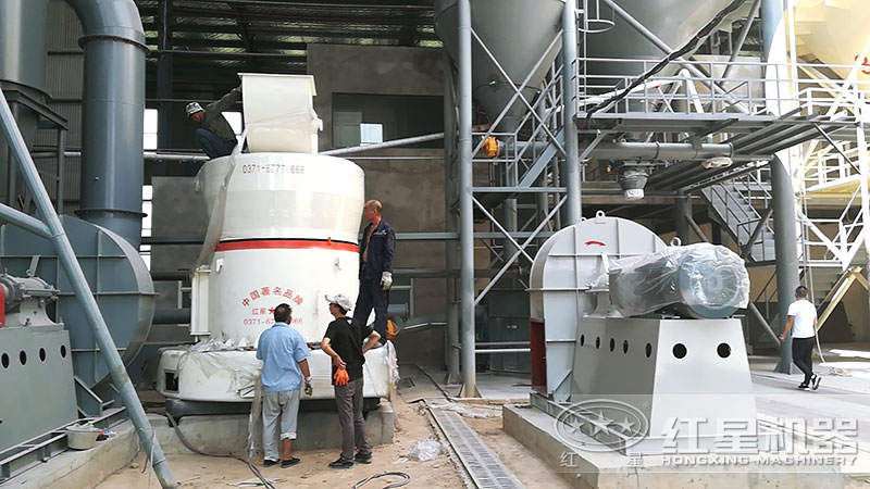 原料大,带有破碎机的石头磨粉生产线 原料大,带有破碎机的石头磨粉生产线