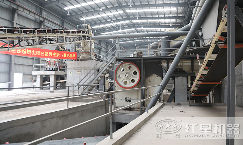 ����+Բ׶�����õ�ʯ������������