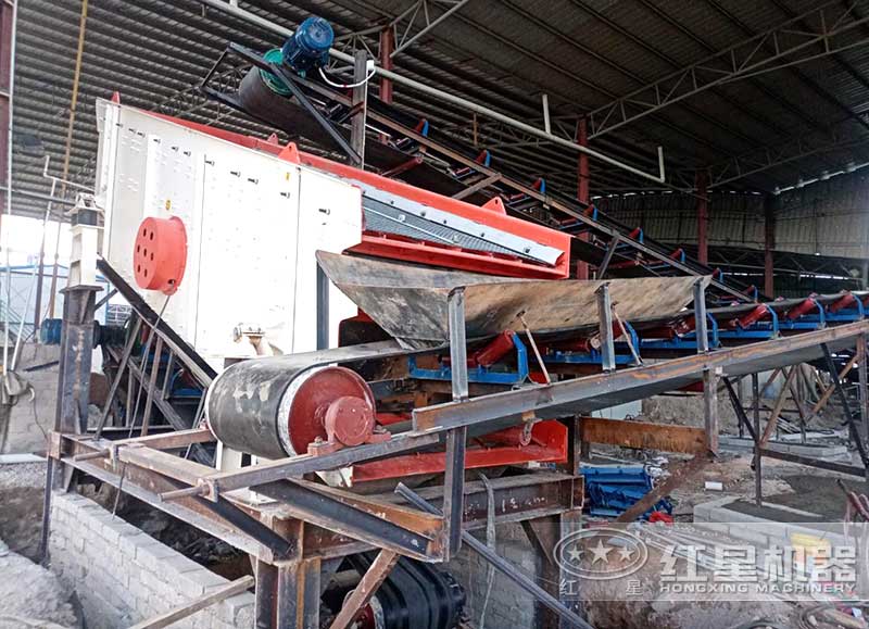 �̶�ʽʯ��ɸ���豸��Ҫ��׮�̶�