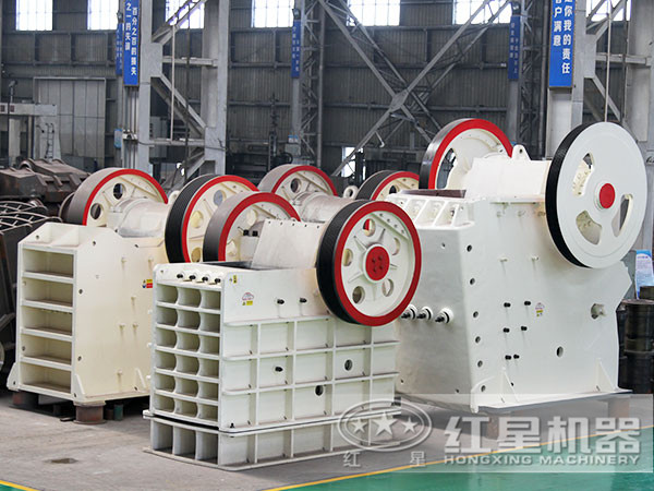 ��ͬ����С����ʯ������չʾ