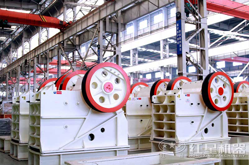 褐煤颚式破碎机车间高清图 褐煤颚式破碎机车间高清图