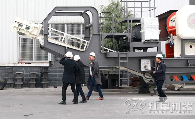 �ͻ�ʵ�ؿ��죬��ʾ������