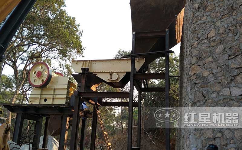 ����ʯͷ������ֳ�ʵ��