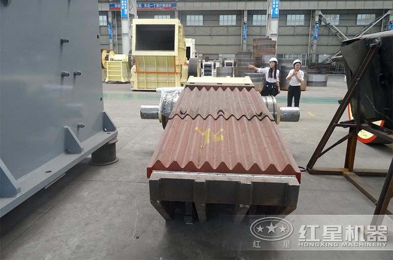 �ʽ�����������չʾ